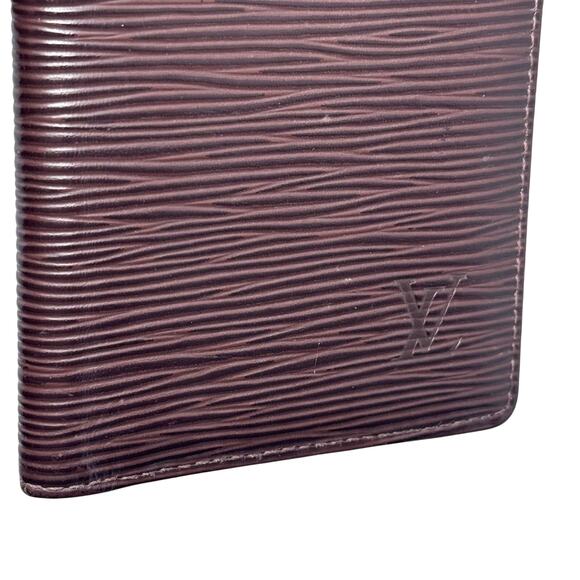 Louis Vuitton Long Wallet / Passport Case - Picture 7 of 14